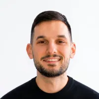 Adi, fondateur de Miraliya